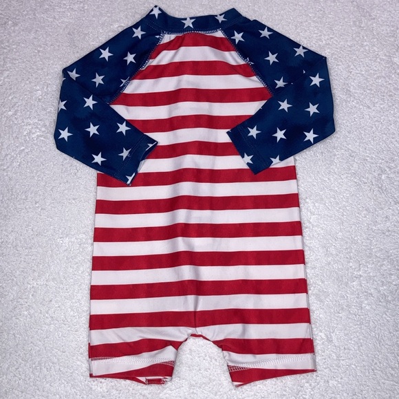 Old Navy Patriotic Flag Toddler Rashguard Swim Suit Romper Unisex 3/6 mo - Picture 4 of 7